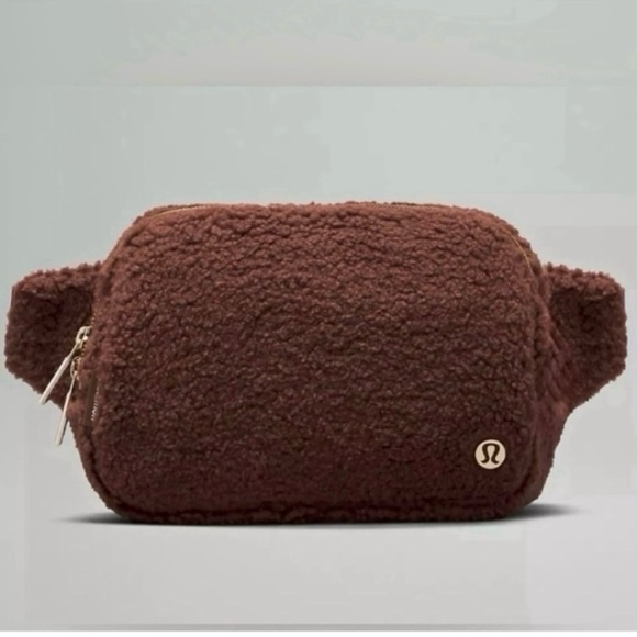 NWT- Lululemon Everywhere Belt Bag Large 2L Brown Fleece - Picture 1 of 13